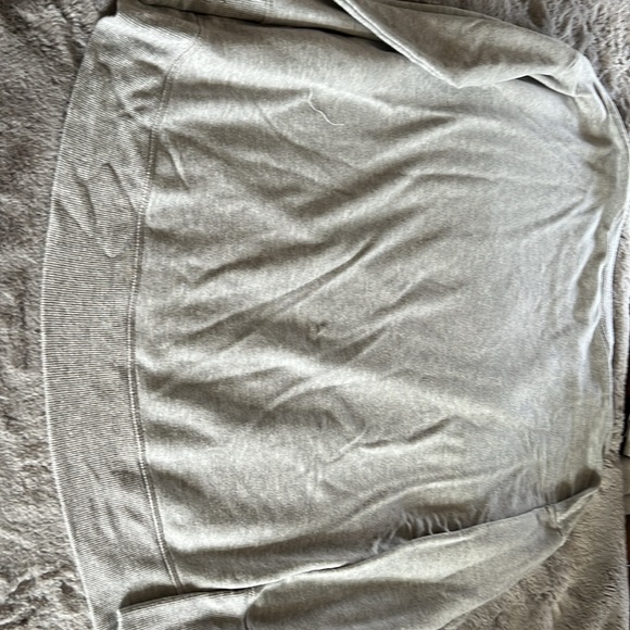 Athleta Hi-Lo Sweatshirt - Picture 5 of 5